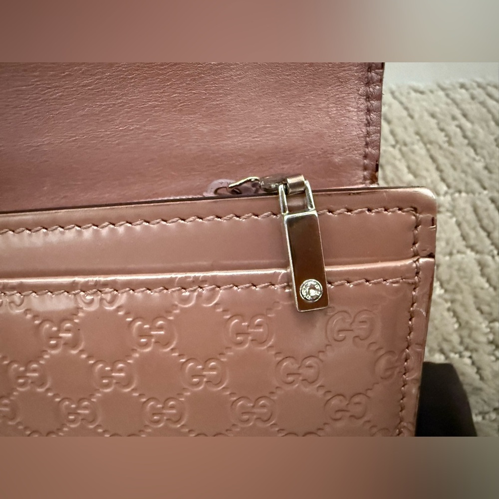 SOLD
Gucci Authentic Micro GG Gucciisma Candy Shine Wallet - Picture 12 of 16